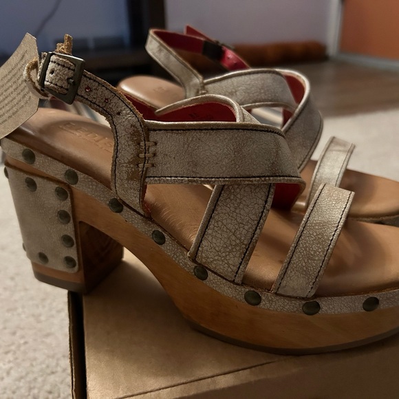 Bed Stu Shoes - Brand new BEDSTU genuine leather Strappy Platform Sandal - GORGEOUS